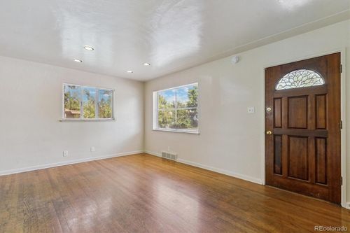 1875 S Clayton St, Denver, CO, 80210-3502 | Card Image