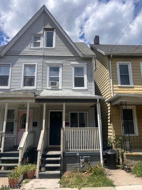 35 Bennett St, Phillipsburg, NJ, 08865-2301 | Card Image