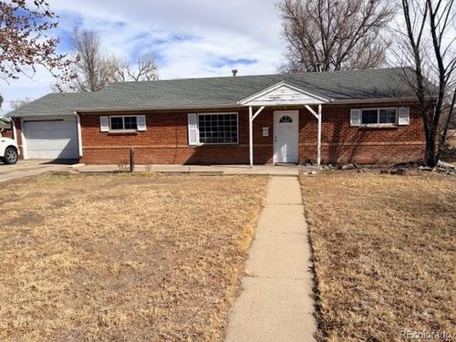 129 Del Mar Cir, Aurora, CO, 80011 | Card Image