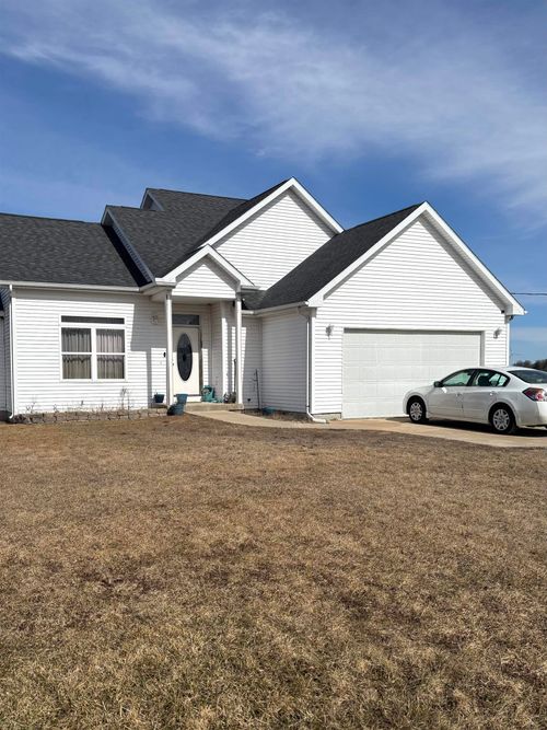 4695 E East Jordan Road, Isabella Township, MI, 48858 | Card Image