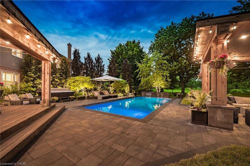 4147 Millcroft Park Dr, Burlington, ON, L7M3V1 | Card Image
