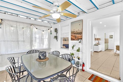 1220 Ne 128th St, North Miami, FL, 33161-5115 | Card Image