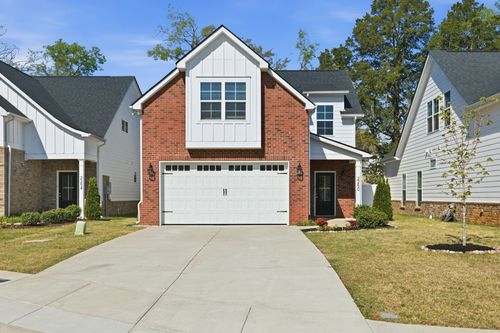 2250 Welltown Ln, Murfreesboro, TN, 37128-3400 | Card Image