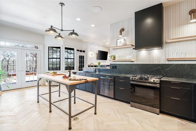 7601 Wells Trce, House other with 7 bedrooms, 5 bathrooms and null parking in Manor TX | Image 7