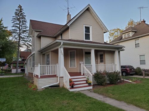 701 E Main St, Reedsburg, WI, 53959-2021 | Card Image