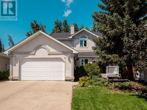 35 Fairmont Pl S, Lethbridge, AB, T1K7G2 | Card Image