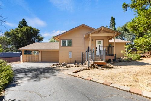 3400 Oxford Ct, Cameron Park, CA, 95682-8222 | Card Image