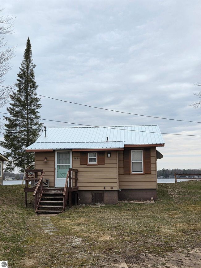 8458 Grace St, House other with 2 bedrooms, 1 bathrooms and null parking in Hale MI | Image 37