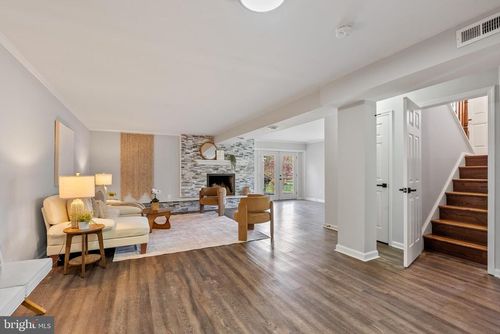 10021 Fox Den Rd, ELLICOTT CITY, MD, 21042-2225 | Card Image