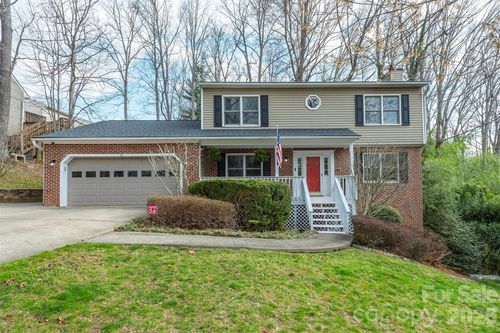46 Foxberry Dr, Arden, NC, 28704-9222 | Card Image