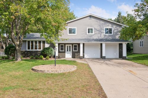 4516 Gilford Dr, Edina, MN, 55435-4043 | Card Image