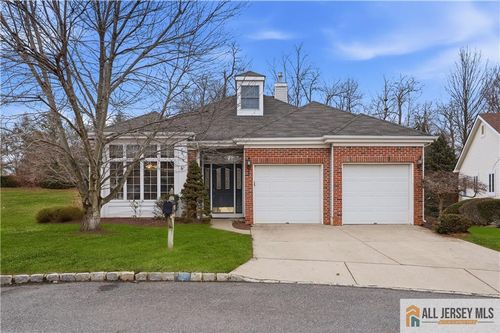 31 Whitehall Rd, Monroe, NJ, 08831-1984 | Card Image