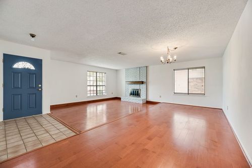 4012 Shackelford Dr, Mesquite, TX, 75150-2812 | Card Image