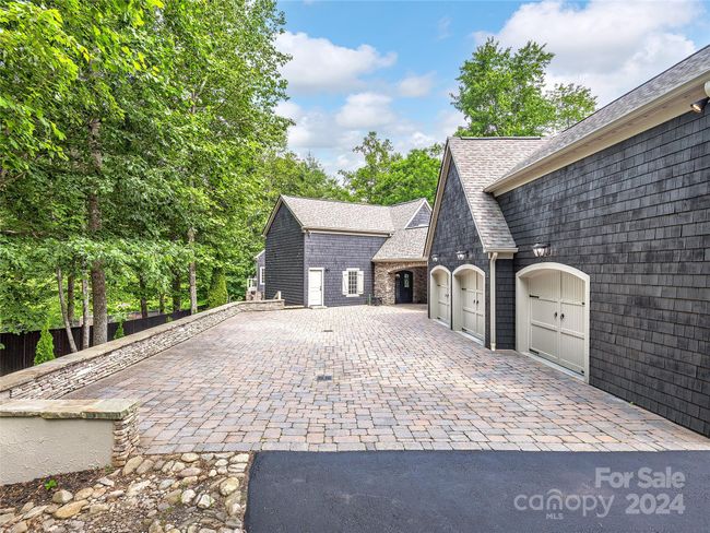 664 Wickhams Fancy Dr, House other with 6 bedrooms, 7 bathrooms and null parking in Biltmore Lake NC | Image 4
