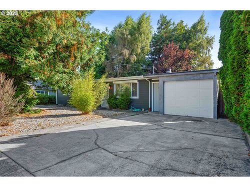 2730 33rd St, Coos Bay, OR, 97420-3542 | Card Image