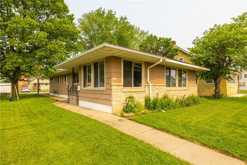 315 Spring St, Arcadia, WI, 54612-1040 | Card Image