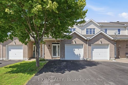 2608 Raymond St, Rockland, ON, K4K0B6 | Card Image