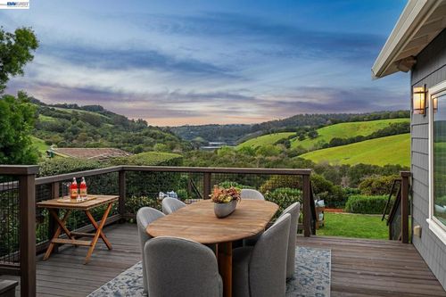 3146 3146 Aylesbury Court, Castro Valley, CA, 94546 | Card Image