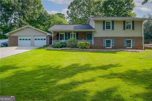 11165 Crosshaven Dr, Roswell, GA, 30075-2806 | Card Image