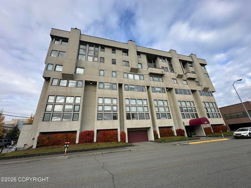 200-600 Barrow Street, Anchorage, AK, 99501 | Card Image