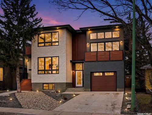 3919 Qu'Appelle Drive, Regina, SK, S4S0E1 | Card Image