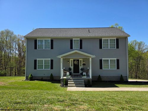 110 Silverbrook Ln, Bridgeport, WV, 26330-7605 | Card Image