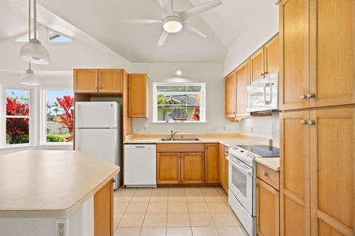 42-2110 Kaneka St, LIHUE, HI, 96766-8011 | Card Image