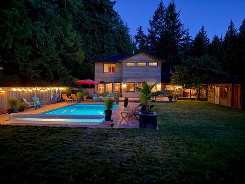 1260 Chaster Rd, Gibsons, BC, V0N1V4 | Card Image