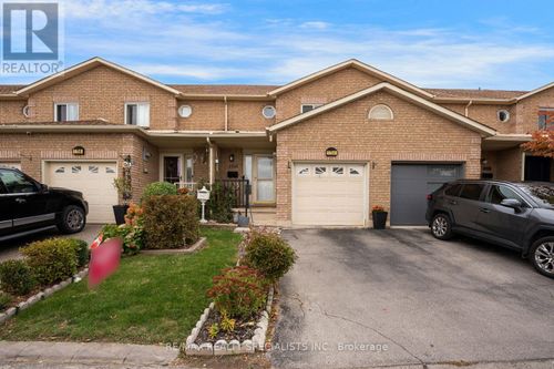 1754 Upper Gage Ave, Hamilton, ON, L8W3W3 | Card Image