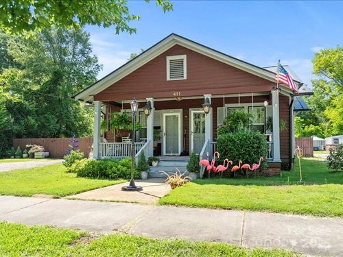 411 Market St, Cheraw, SC, 29520-2636 | Card Image