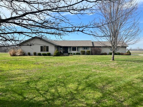 233 Dunivan Rd, Murphysboro, IL, 62966-4487 | Card Image