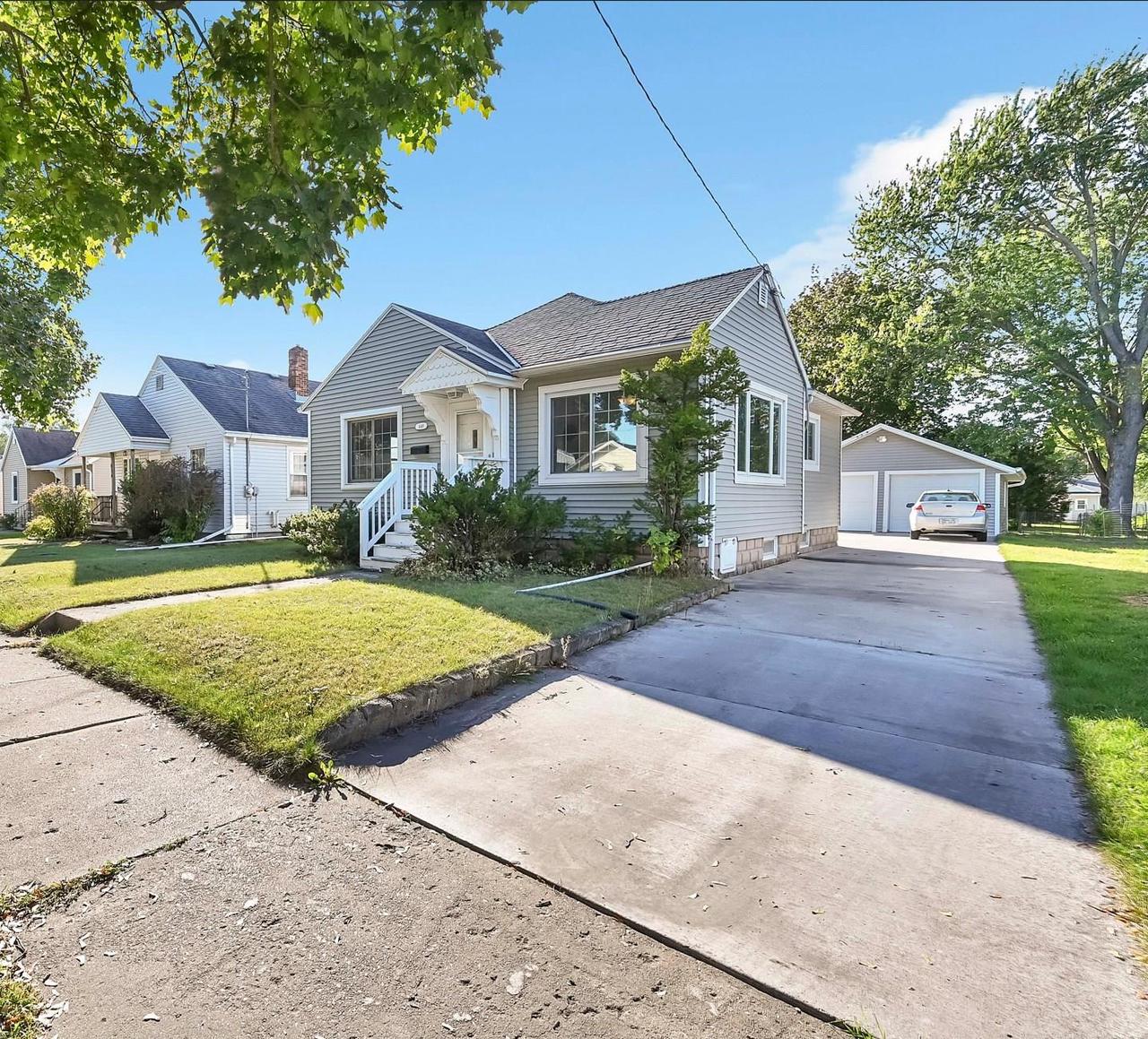 Abrams St, Green Bay, WI 54302