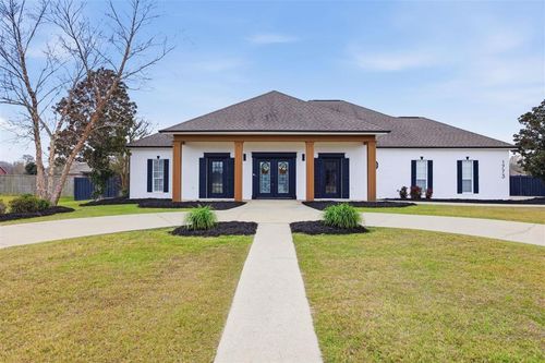 1773 Jessica Ln, Lake Charles, LA, 70611-3750 | Card Image