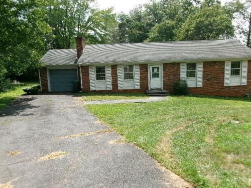 110 Kerry Ln, CHARLOTTESVILLE, VA, 22901-2925 | Card Image