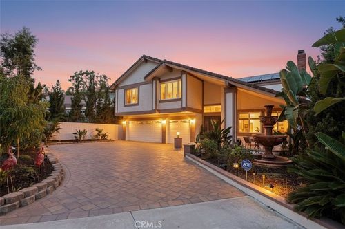 6425 E Shady Valley Ln, Anaheim, CA, 92807-4811 | Card Image