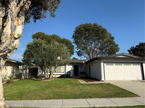 3268 Michigan Ave, Costa Mesa, CA, 92626-2252 | Card Image