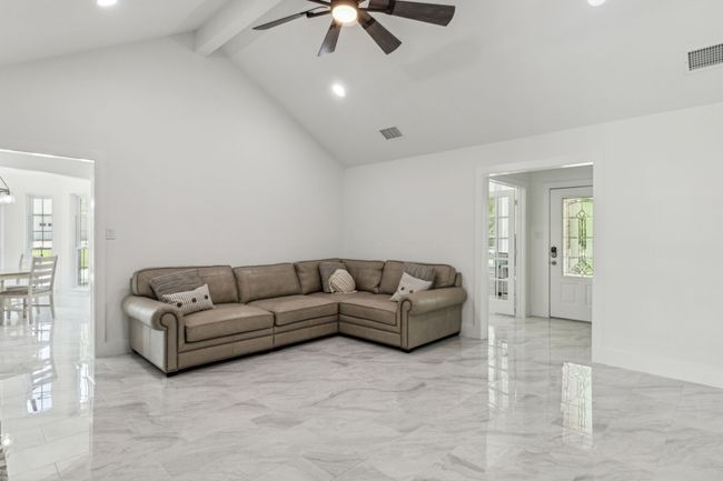 930 Shady Meadow Ct, House other with 4 bedrooms, 3 bathrooms and null parking in Copper Canyon TX | Image 7