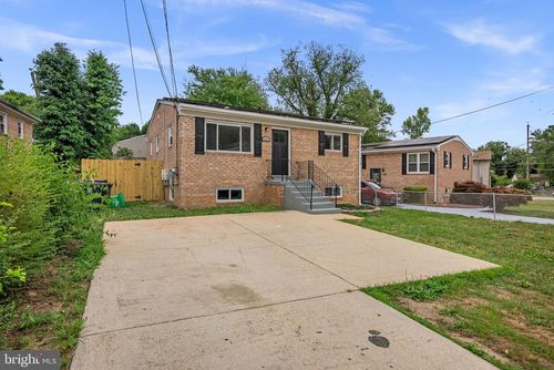 6615 Valley Park Rd, CAPITOL HEIGHTS, MD, 20743-2567 | Card Image