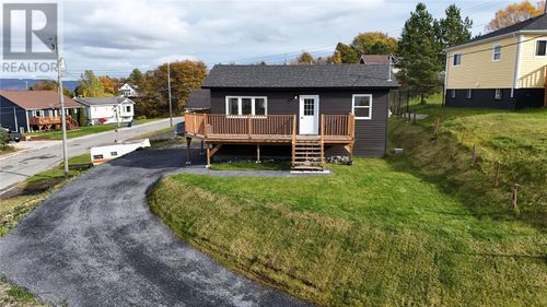 3 Penway St, Corner Brook, NL, A2H6X5 | Card Image