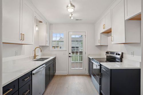 225 Ellington Pl, Madison, TN, 37115-5155 | Card Image