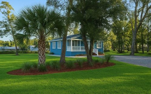 1809 Pine St Ne, Steinhatchee, FL, 32359-2619 | Card Image