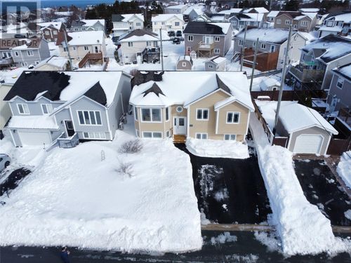 6 Manor Side Pl, Conception Bay South, NL, A1X0A2 | Card Image