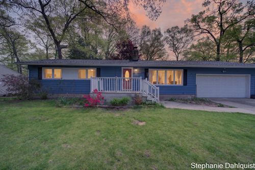 1490 Sunview St, Muskegon, MI, 49445-1118 | Card Image