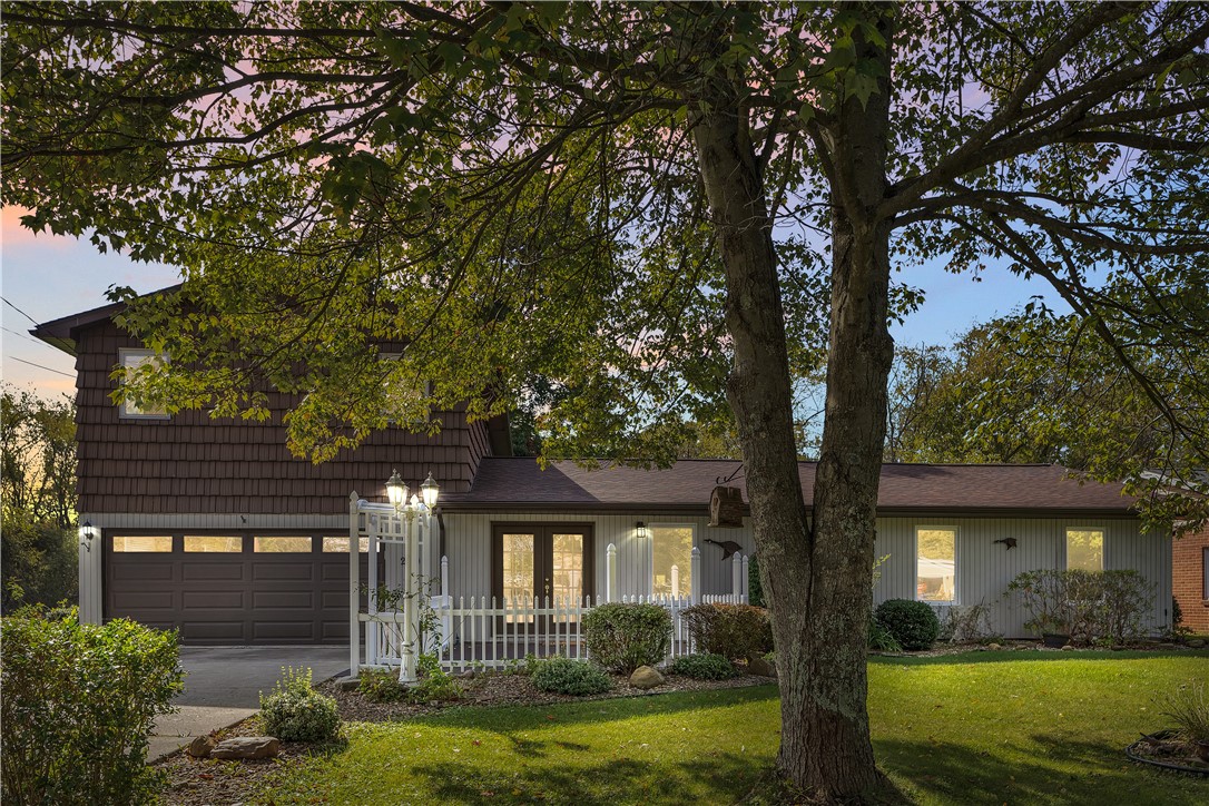 Sherwood Dr, Cranberry Township, PA 16066