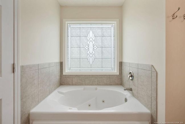 Photo 10 | Image 10
