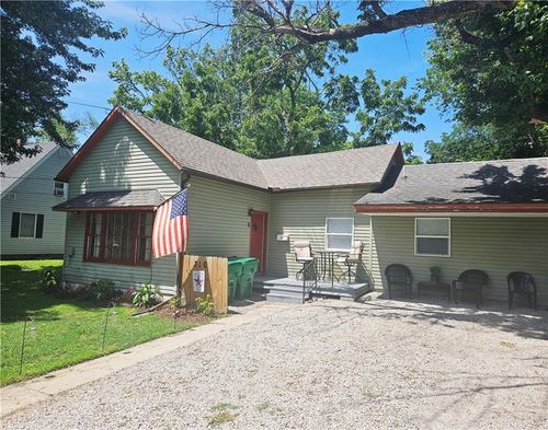 310 Dakota St, Butler, MO, 64730-1910 | Card Image
