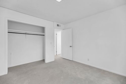apt-4d-250 Donna Dr, Hendersonville, TN, 37075-4141 | Card Image