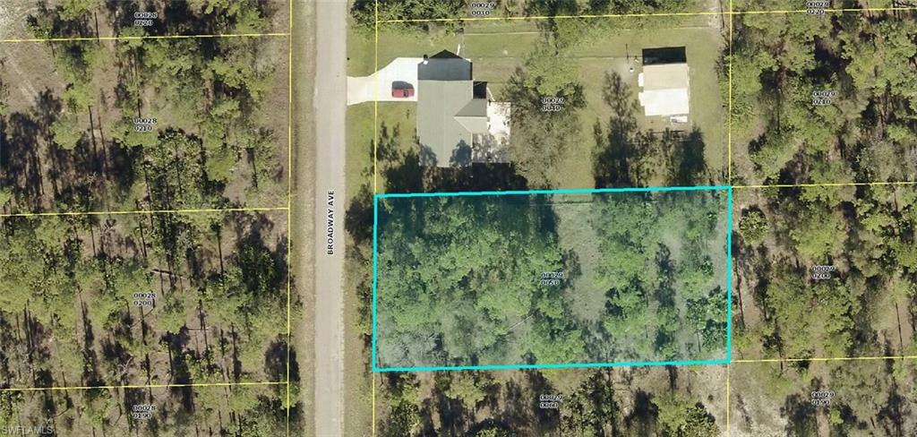 Land in LEHIGH ACRES