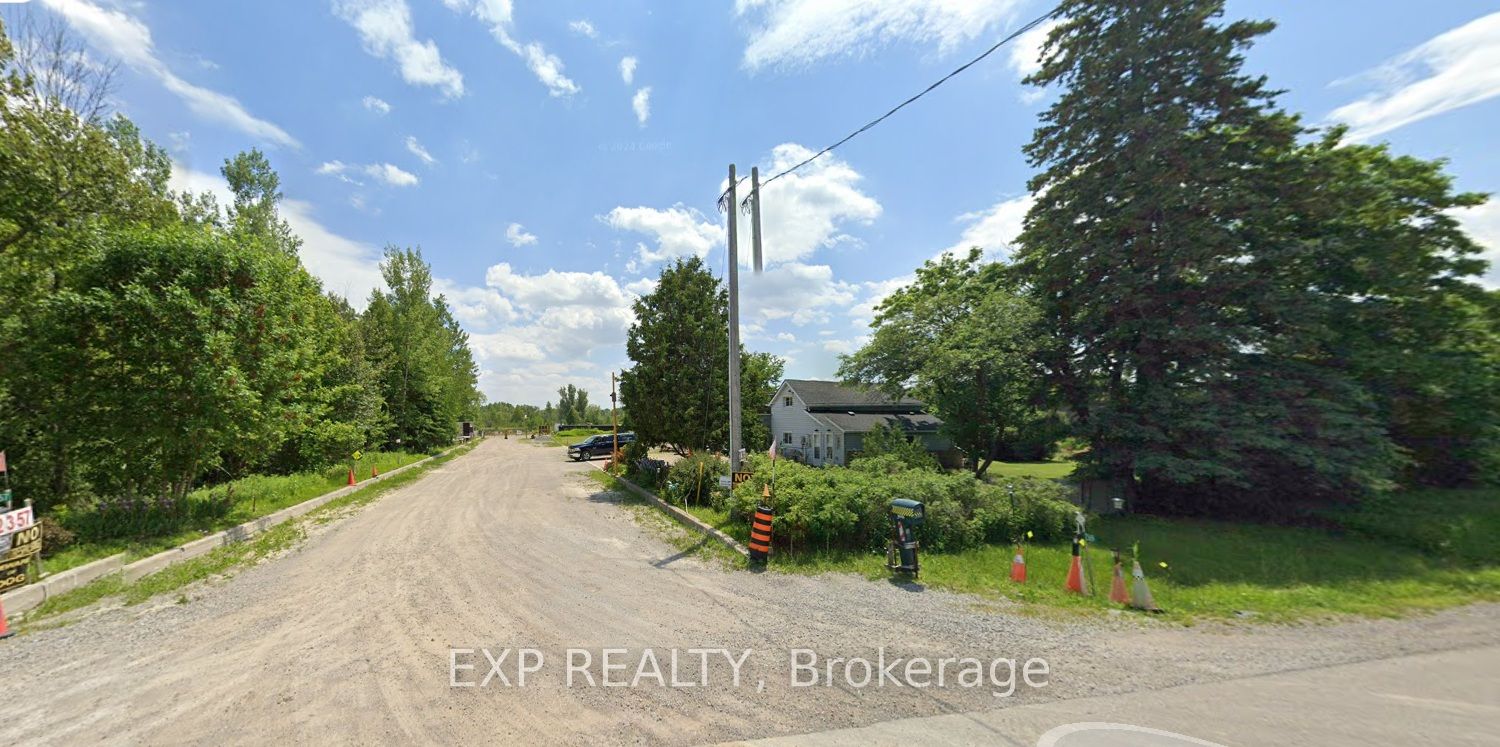 Commercial Sale in Georgina