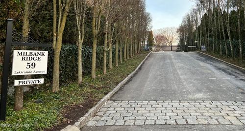 7-59 Le Grande Ave, Greenwich, CT, 06830-6768 | Card Image